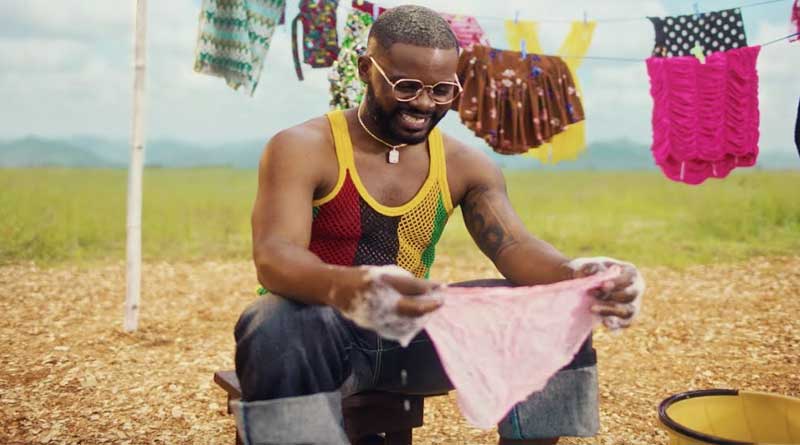 Falz premiers Gentleman Music Video.