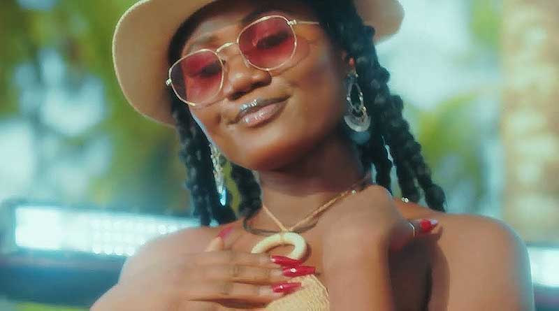 Fameye featuring Ofori Amponsah, Ahwehwe Music Video.