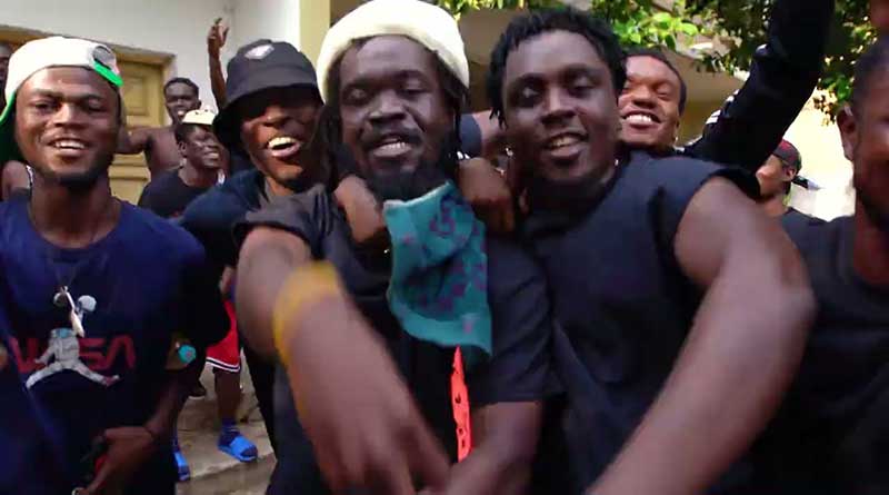 Kweku Smoke and Hordzi featuring Kwaku DMC, releases Trapper Of The Year Music Video.